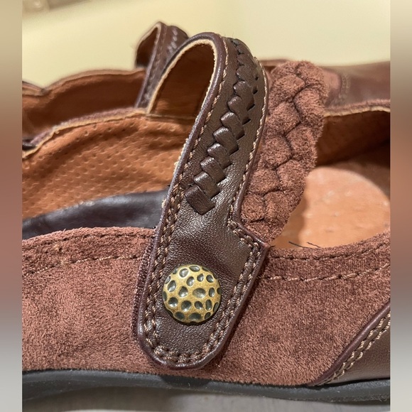 BareTraps Brown Dress Shoes with Braided Strap - Picture 8 of 9